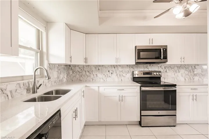 5917  Littlestone  CT, North Fort Myers, FL 33903