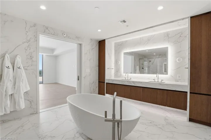 5100 Seagrass Blvd 201, Bonita Springs, Florida 34134