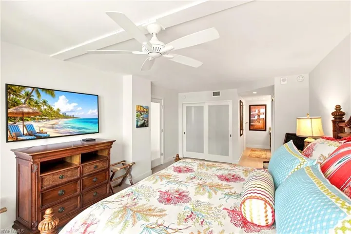 4001 Gulf Shore Blvd N 904, Naples, Florida 34103