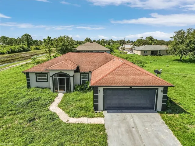 2501 32nd St Sw, Lehigh Acres Fl 33976