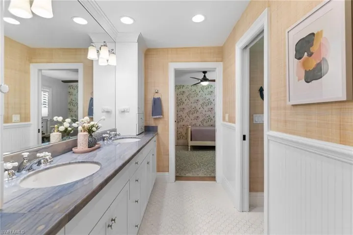 436 Corbel Dr, Naples, Florida 34110