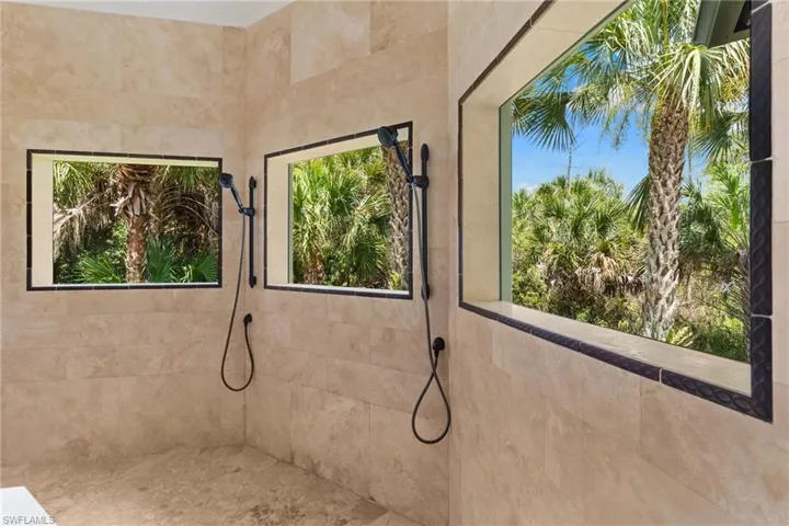 436 Corbel Dr, Naples, Florida 34110