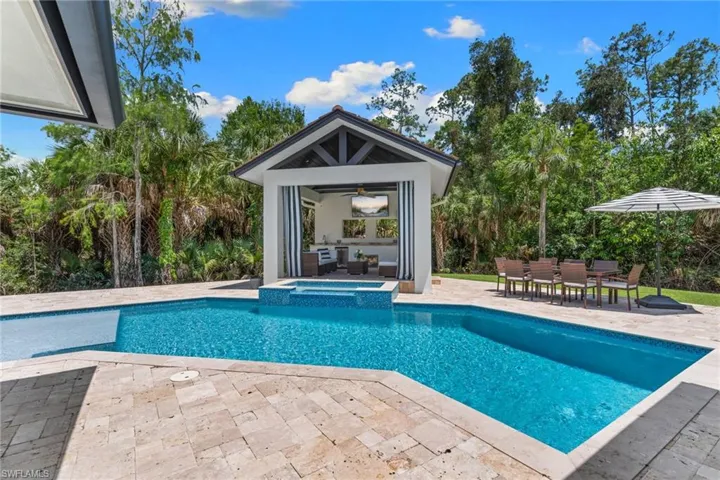 436 Corbel Dr, Naples, Florida 34110