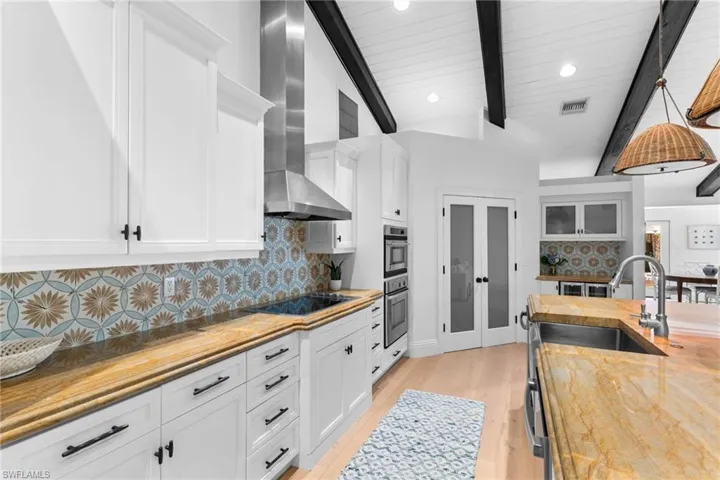 436 Corbel Dr, Naples, Florida 34110