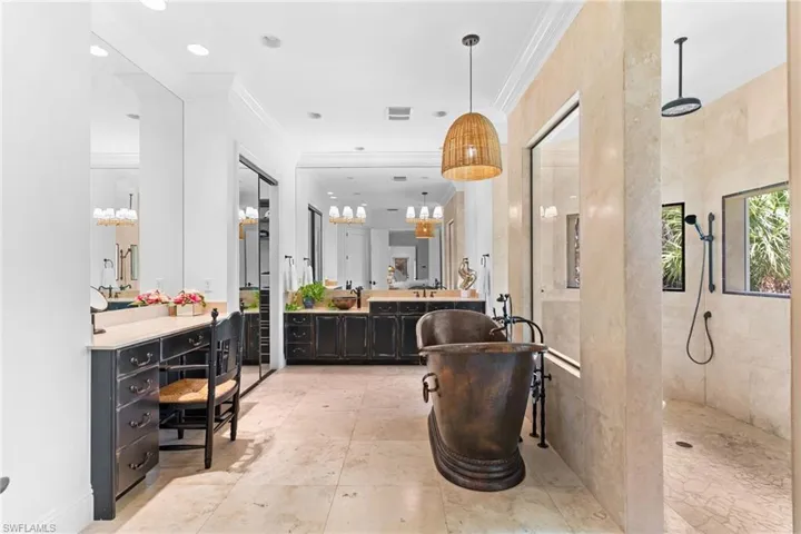 436 Corbel Dr, Naples, Florida 34110