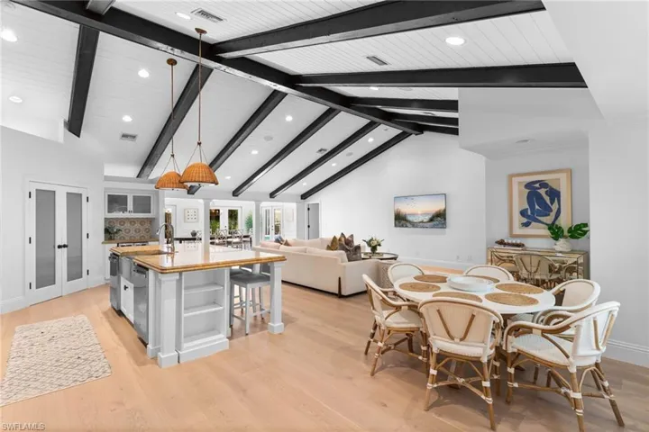 436 Corbel Dr, Naples, Florida 34110