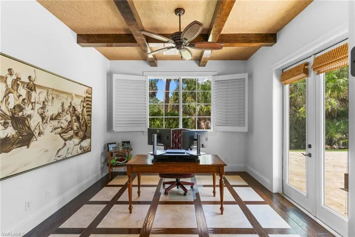 436 Corbel Dr, Naples, Florida 34110
