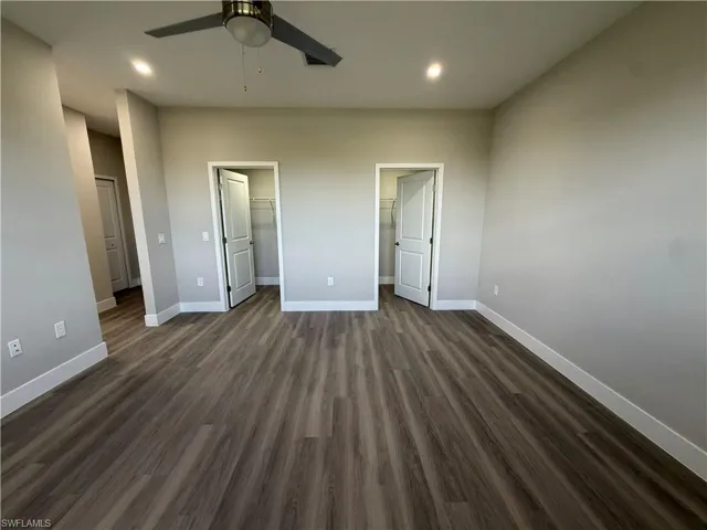 Master Bedroom with 2 walk in closets