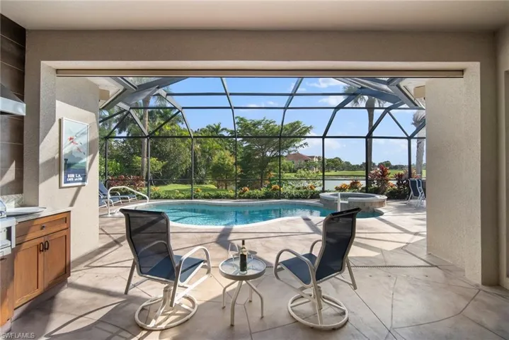 8788  Mustang Island  CIR, Naples, FL 34113