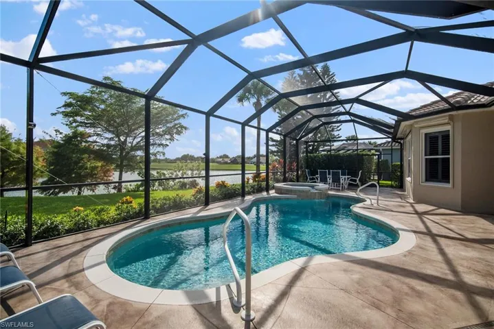 8788  Mustang Island  CIR, Naples, FL 34113