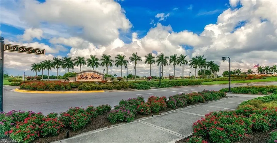 8788  Mustang Island  CIR, Naples, FL 34113