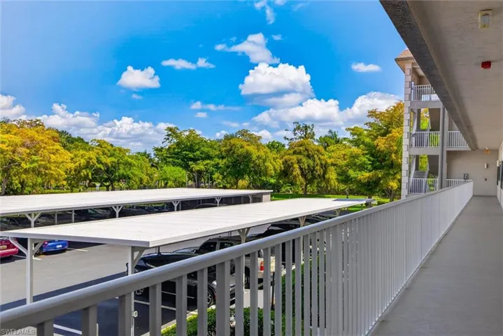 14751 Hole In 1 Cir 205, Fort Myers, Florida 33919