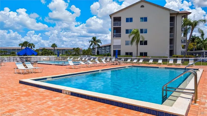 14751 Hole In 1 Cir 205, Fort Myers, Florida 33919