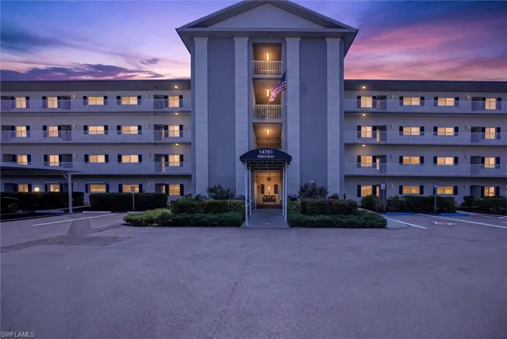 14751 Hole In 1 Cir 205, Fort Myers, Florida 33919