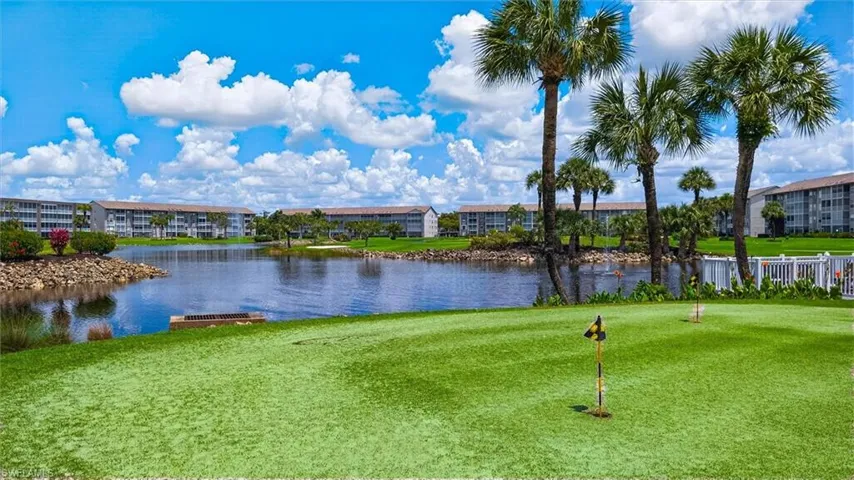 14751 Hole In 1 Cir 205, Fort Myers, Florida 33919