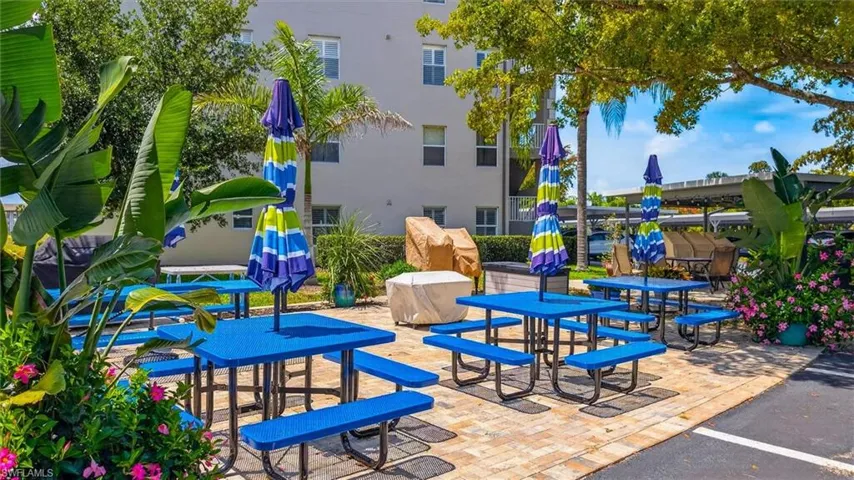 14751 Hole In 1 Cir 205, Fort Myers, Florida 33919