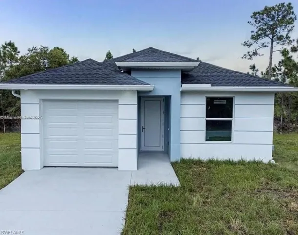 538 Brue Ave S, Lehigh Acres, Florida 33974