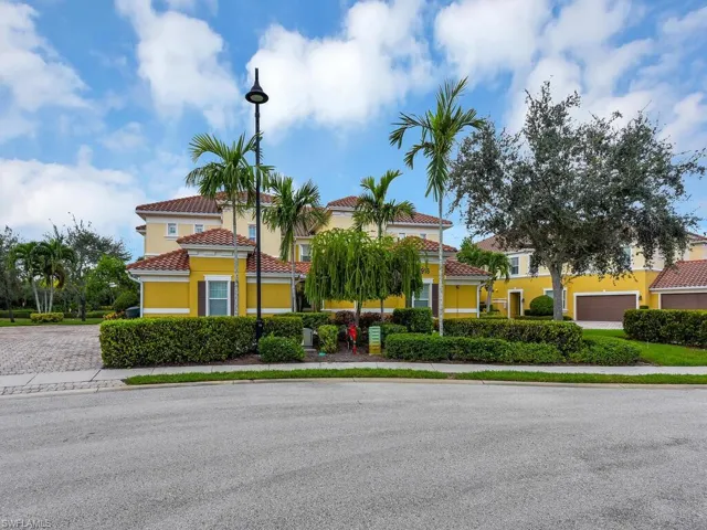 Townhome On Cul-de-Sac