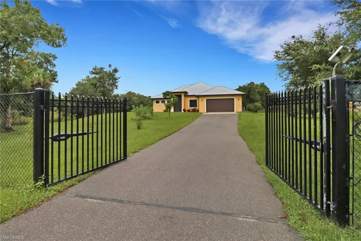 5845 Desoto Blvd N, Naples Fl 34120