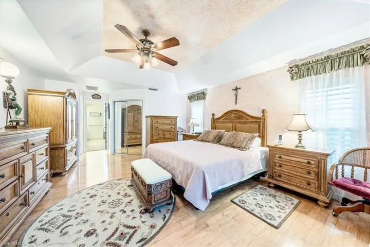 3388 Hanover CT, NAPLES FL 34112