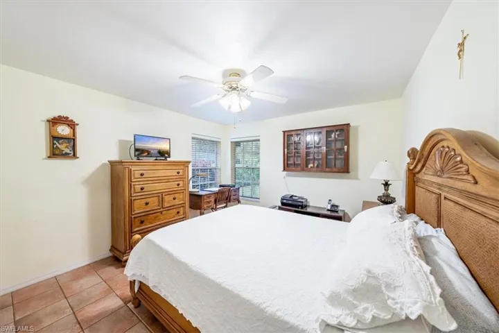 3388 Hanover CT, NAPLES FL 34112
