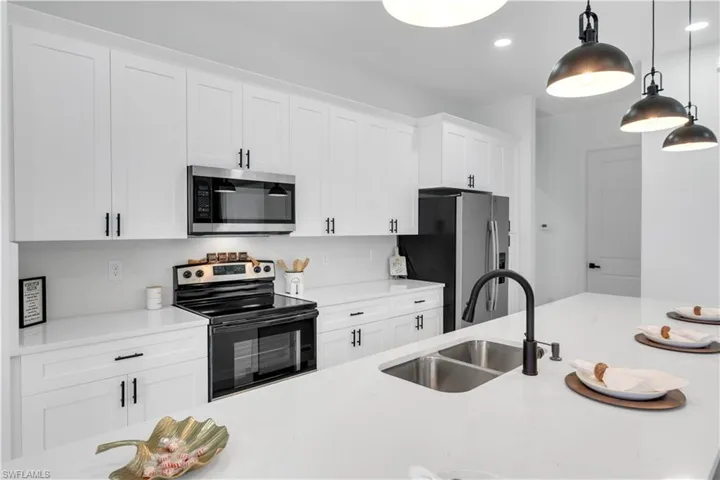 1049 Merry St E, Lehigh Acres, Florida 33974