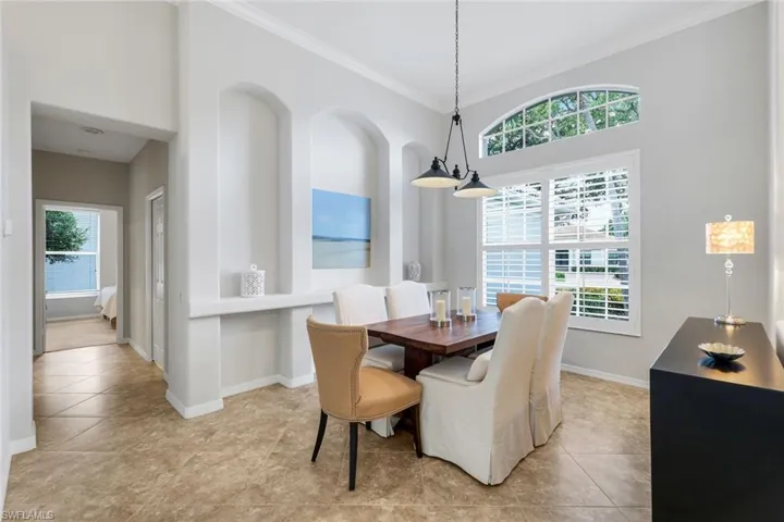 1932  Springberry  CIR, Naples, FL 34109