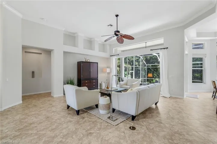 1932  Springberry  CIR, Naples, FL 34109