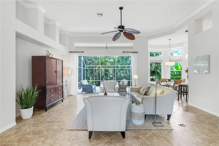 1932  Springberry  CIR, Naples, FL 34109