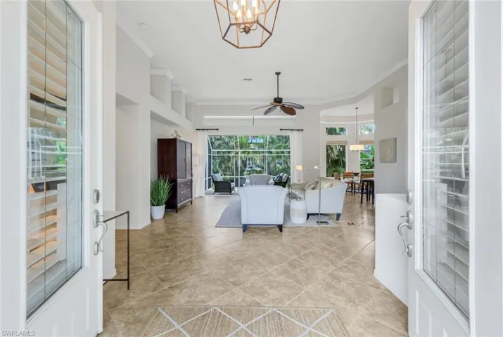1932  Springberry  CIR, Naples, FL 34109