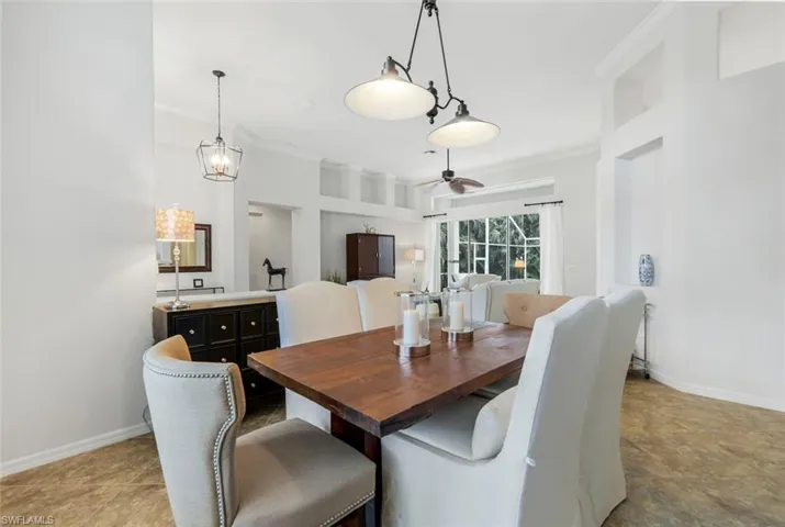 1932  Springberry  CIR, Naples, FL 34109