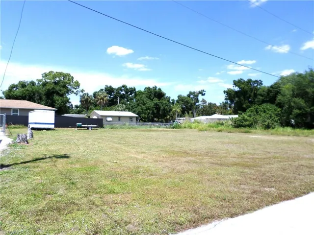 444  Redlin  ST, North Fort Myers, FL 33903