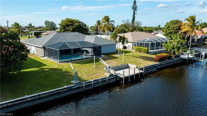 2201 SE 10th  AVE, Cape Coral, FL 33990