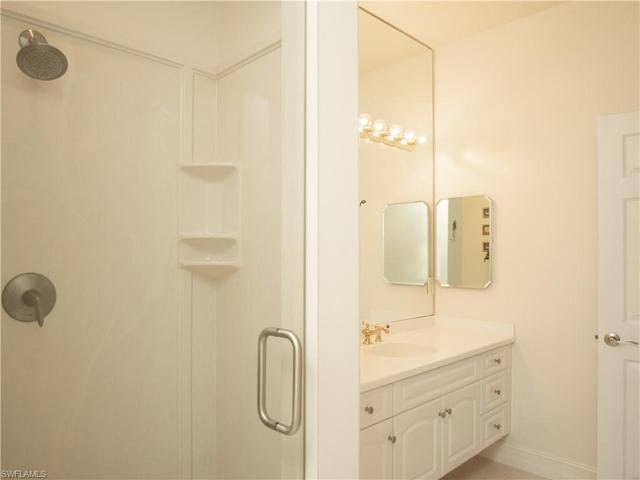 Secondary Master Bath