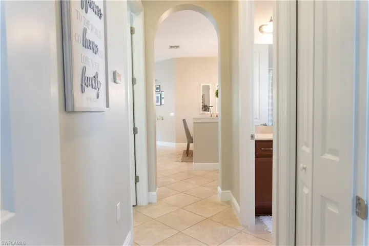 11518  Golden Oak  TER, Fort Myers, FL 33913