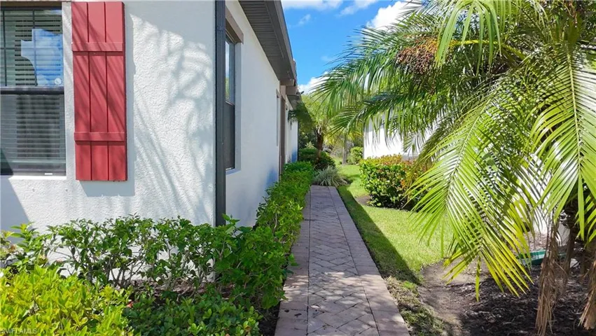 11518  Golden Oak  TER, Fort Myers, FL 33913