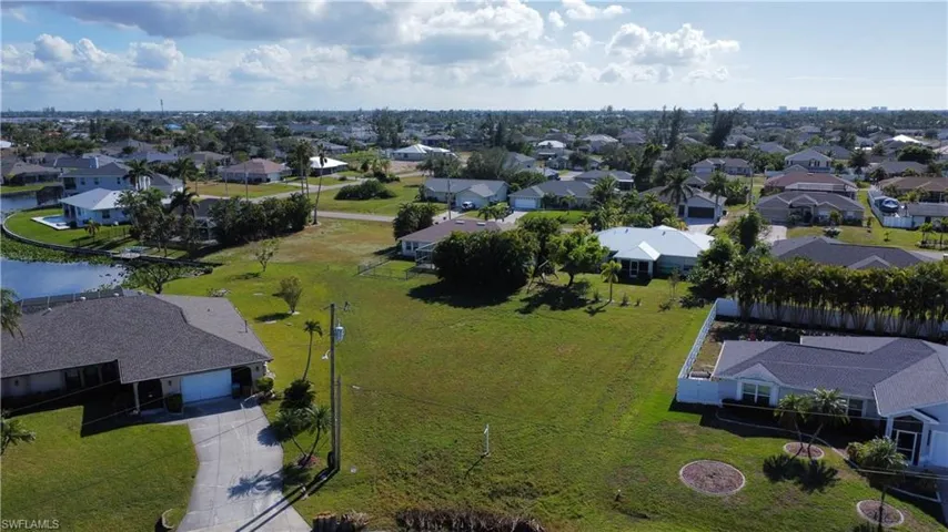 1202 Sw 13th Ter, Cape Coral Fl 33991