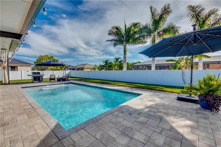 Another view of the pool area!