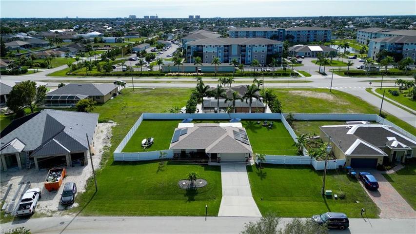 Located in the heart of the South West Cape with southern exposure and all assessments paid!  Pride of ownership is evident and nothing needs to be done!  Move-in ready!