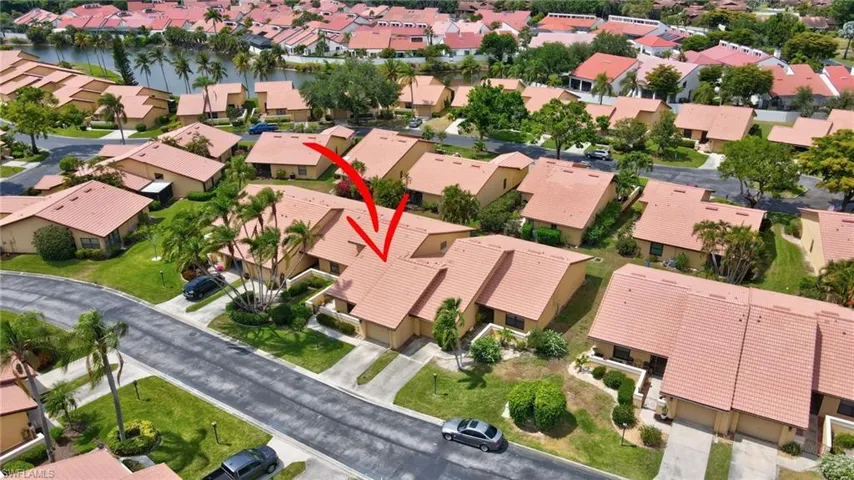 5360  Governors  DR, Fort Myers, FL 33907