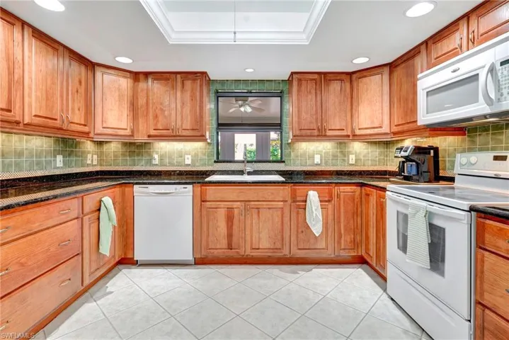 5360  Governors  DR, Fort Myers, FL 33907