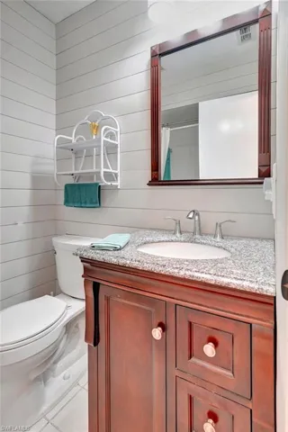 5360  Governors  DR, Fort Myers, FL 33907