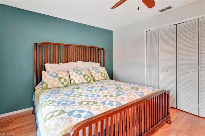 5360  Governors  DR, Fort Myers, FL 33907