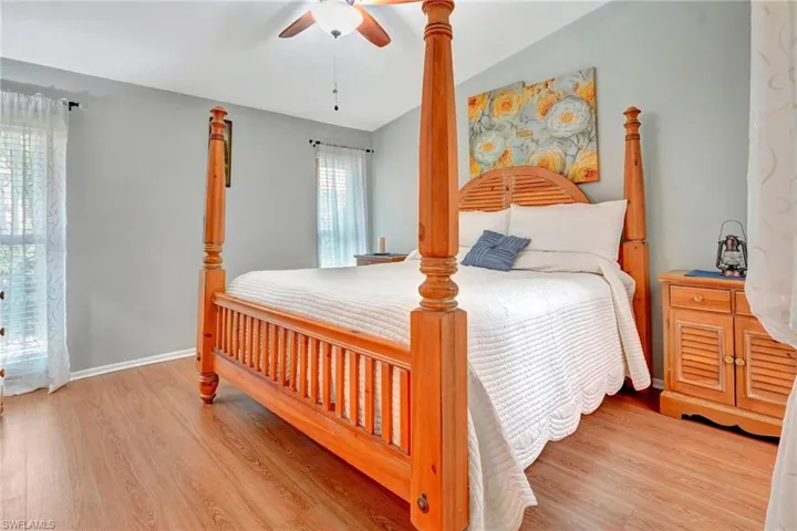 5360  Governors  DR, Fort Myers, FL 33907