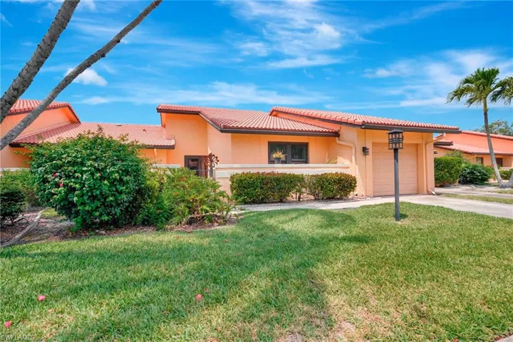 5360  Governors  DR, Fort Myers, FL 33907