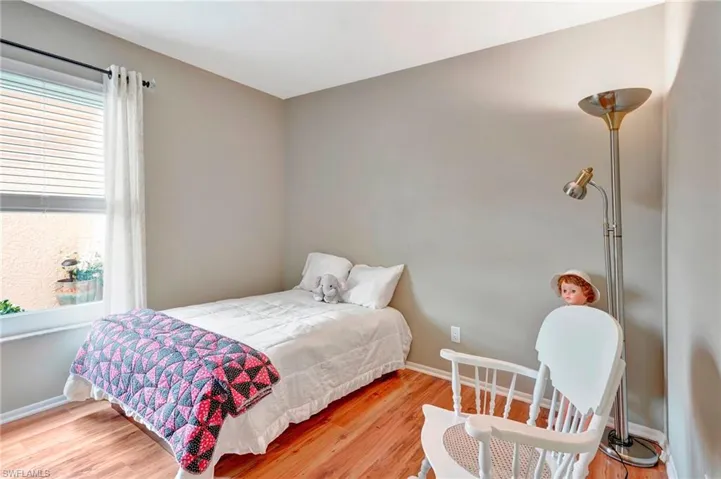 5360  Governors  DR, Fort Myers, FL 33907
