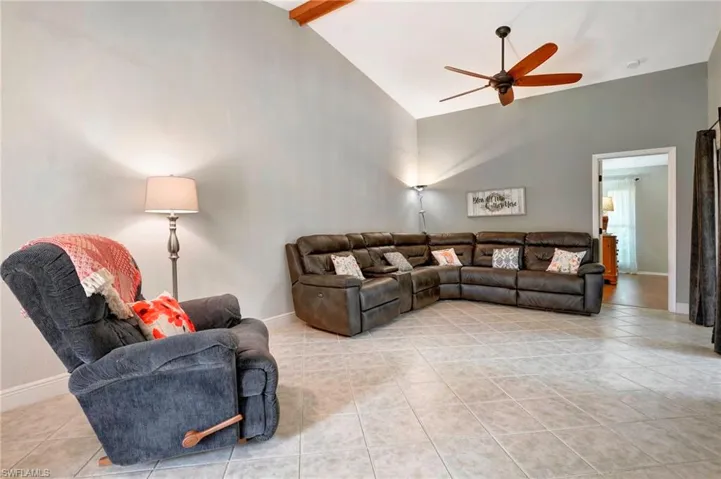 5360  Governors  DR, Fort Myers, FL 33907