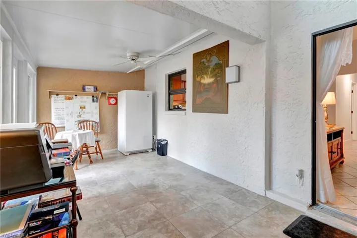 5360  Governors  DR, Fort Myers, FL 33907