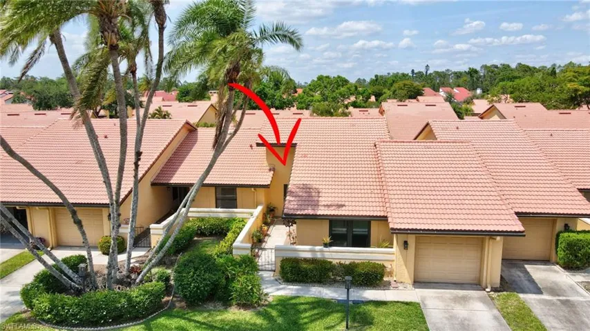 5360  Governors  DR, Fort Myers, FL 33907