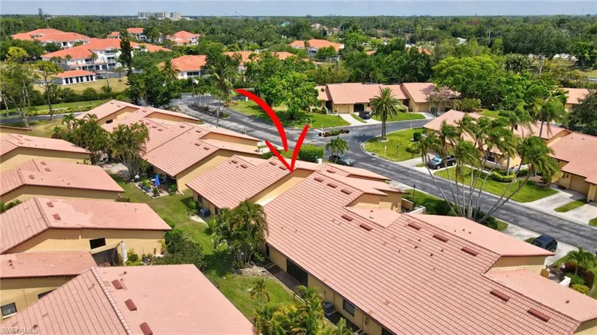 5360  Governors  DR, Fort Myers, FL 33907